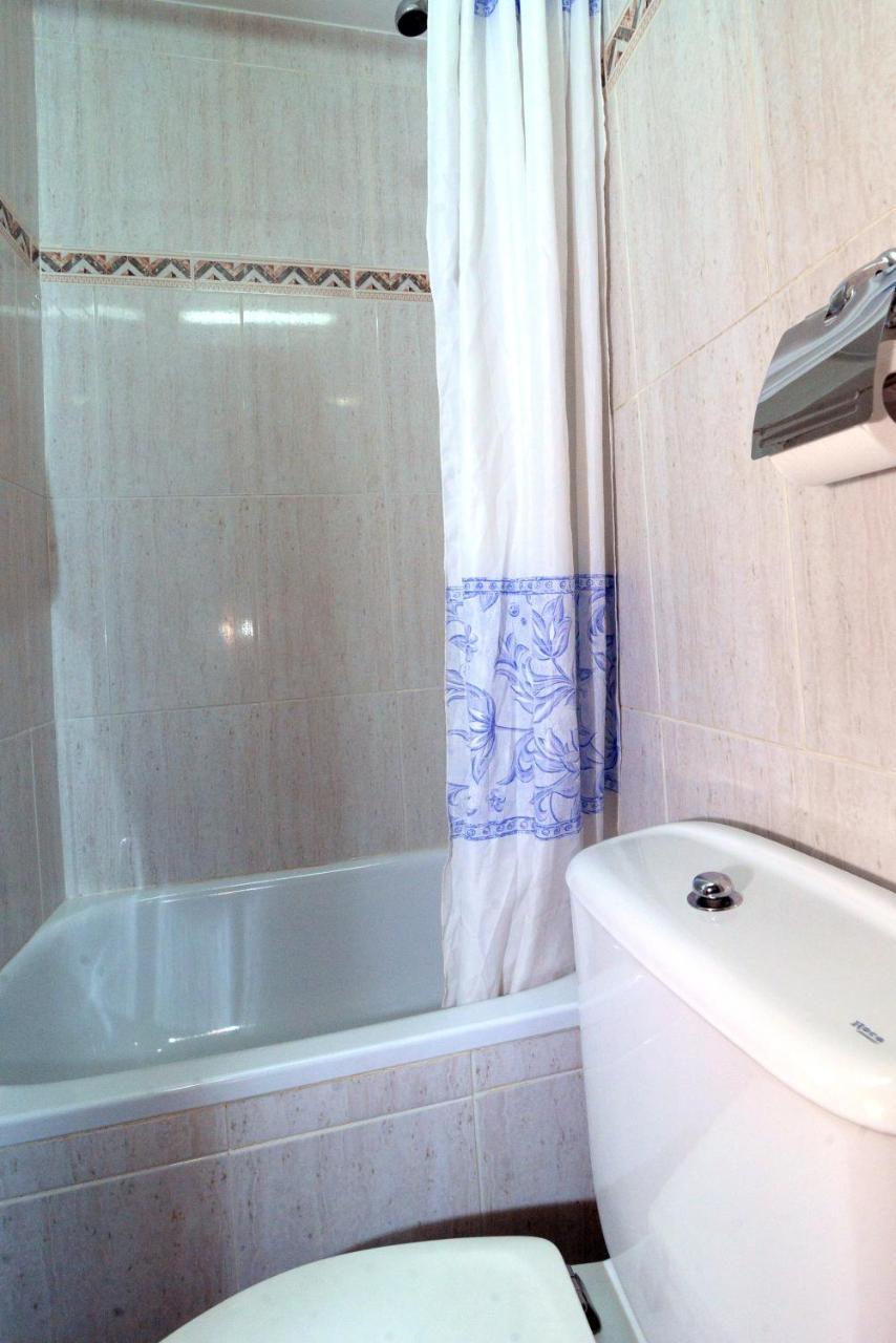Chambre Simple avec Salle de Bains Externe